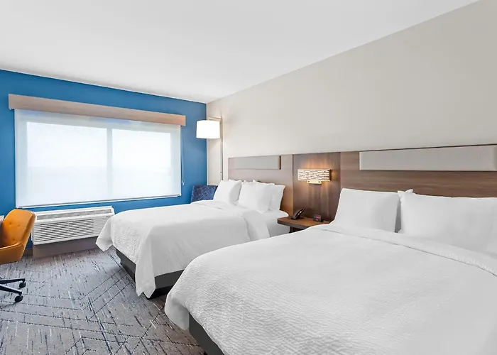 Hotel Express By Ihg Peotone