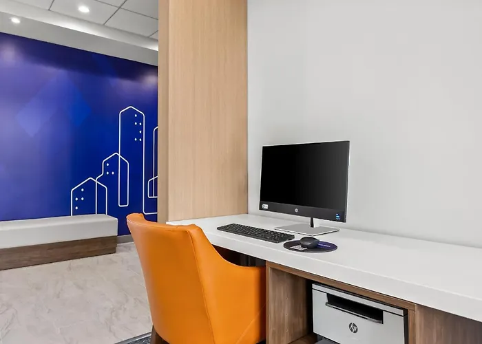 Express By Ihg 2*