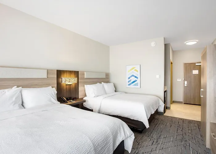 Hotel Express By Ihg Peotone
